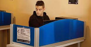 Elliot wants to open a checking account. Mr Robot Recap I Have To Know What Happened