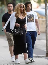 Wendy Williams Looks Sleek In A Black Dress As She And Her Son Kevin Hunter Jr Get Dinner In Nyc Daily Mail Online