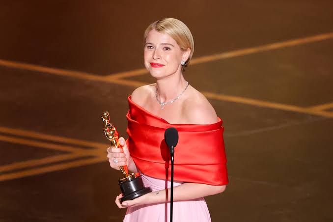 Jessie Buckley Wins Best Actress Oscar for Hamnet, First Irish Winner