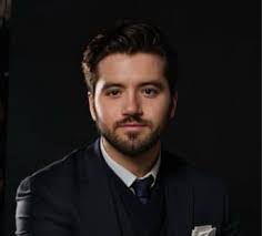 Sean Summers's Instagram, Twitter & Facebook