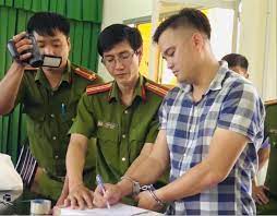 Lê chí thành và sự ngộ nhận về quyền giám sát 23:57 ngày 18 tháng 4 năm 2021 thành tự lập ra một nhóm giám sát csgt, luôn hỏi csgt, đội 363 và các lực lượng chấp pháp là: Tc4mtlbaq6qxem