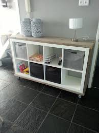 dressoir en speelgoed kast ineen door siltysmeas opbergen woonkamer doe het zelf meubels thuisdecoratie