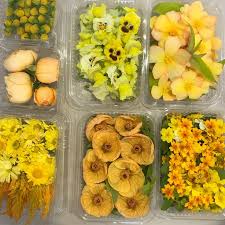 Edible flowers were especially popular in the victorian era during queen victoria's reign. Edible Flowers For Drinks And Cocktails