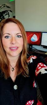 Adrienne Ormsby's Instagram, Twitter & Facebook