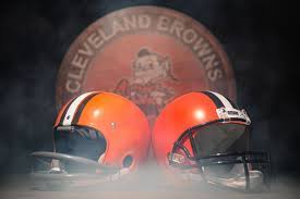 We have the new throwback 1946 cleveland browns jerseys among our selection so fans can get the new threads that will honor an esteemed chapter of browns football! Cleveland Browns Free Agency Live Blog Rumors Signings And More Dawgs By Nature