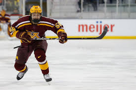 Hän on pelipaikaltaan vasen laitahyökkääjä. Minnesota Completes Sweep With 4 1 Win Over Ohio State Sb Nation College Hockey