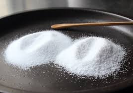 ۱۰۰ تن نمک غیر بهداشتی از یک واحد تولیدی در سمنان کشف شد