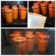 Sterilisation Au Four Sauce Tomates Maison La Recette Facile Par Toques 2 Cuisine Recette En 2020 Sterilisation Steriliser Des Bocaux Tomates