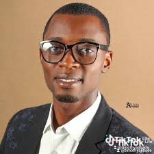 Instead of using handkerchief to cover your lâps in church why not wear  something that can cover it and have peace. 🚶