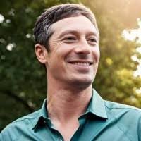 Jason Lipschutz's Instagram, Twitter & Facebook