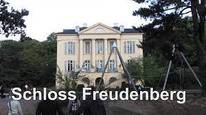 The holiday home has 1 bedroom, a tv with satellite channels and a fully equipped kitchen that provides guests with a dishwasher, a fridge, a washing machine, an oven and a stovetop. Schloss Freudenberg In Wiesbaden Ein Fest Der Sinne Youtube