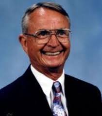 Lee Wayne's Instagram, Twitter & Facebook