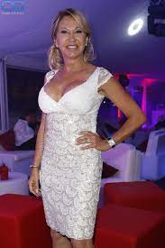 Carmen Geiss nackt, Nacktbilder, Playboy, Nacktfotos, Fakes, Oben Ohne