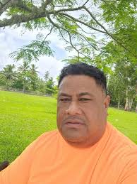 Moutolu kei fkkaukaui ha feituu lelei kihao katoanga pe kohao eva mohoo  famili o lunch pe dinner kiai . Ahia ai leva a Katea mo hono maalahi