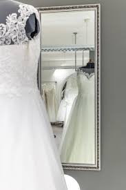 9000+ art, alle größen, hohe qualität, schnelle lieferung, jetzt sparen, bis zu 70% rabatt White Curvy Braut Eventmode In Gr 44 64 Brautmodengeschaft In Karlskron Offnungszeiten