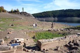 Asel, berich und bringhausen liegen im edersee begraben, sie sind das. Edersee Atlantis