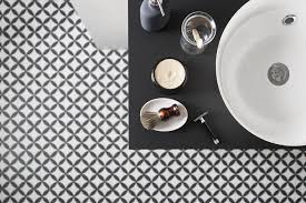 landelijk meets industrieel ikea ikeanl ikeanederland inspiratie wooninspiratie interieur wooninterieur wastafel wastafelmeubel ikea ikea badkamer tegelvloer