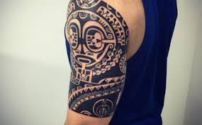 240 idées de tatouages maorie homme/femme • signification tattoo maorie! 1001 Idees Tatouage Maori Encre Ciel Et Mer