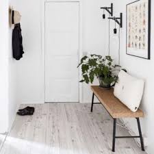 Our experience leads us to believe that the compact living is a global trend that in the feature will become stronger. Small Entryways 29 Small Foyer Decor Ideas For Tiny Foyers Decluttering Your Life