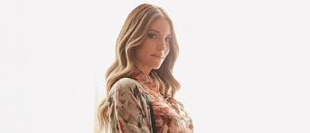 Maybe you would like to learn more about one of these? Gennhse H A8hna Oikonomakoy H Prwth Fwtografia Me Th Reporter Cyprus Celebrity