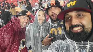 Out here an hour before kickoff withstanding the elements. Lets get it  @HogfarmerChris @Kgskins26 @Commanders #RaiseHail