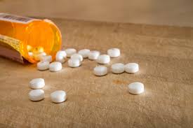 Fever, respiratory depression, nausea, vomiting, and diaphoresis.other side effects include: Fentanyl The Dangers Of This Potent Man Made Opioid Harvard Health