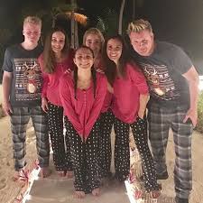 If gordon ramsay's new, kinder gentler personality is here to stay, it will be a pleasure to tune in every week and see what they'll be cooking up in the masterchef kitchen. Gordon Ramsay Seine Kinder Werden Nichts Erben Promicabana