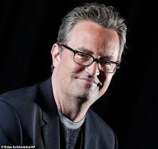 Heartbreaking video of Jennifer Aniston breaking down in TEARS over Matthew  Perry's addiction struggles in 2004 resurfaces in the wake of the actor's  death at age 54