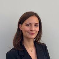 Anna Fournet's Instagram, Twitter & Facebook