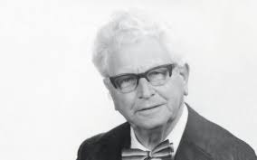 Der Holzkufenstuhl wird 75 Jahre alt