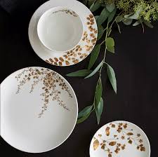 Thanksgiving dinnerware sets on sale shop the labor day clearance. 16 Best Thanksgiving Dinnerware Sets Chic Thanksgiving Plates
