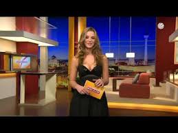 Im interview spricht sie über die gründe für ihre rückkehr. Annika Kipp Sat 1 Magazin 30 12 2009 Youtube