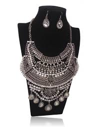 grossiste bijoux collier plsatron métal vieilli style ethnique