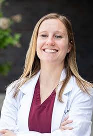 Karri Miller's Instagram, Twitter & Facebook