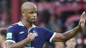 Luka nmecha remercie albert sambi lokonga pour son assist, il ajoute que les ballons en profondeurs ont été travaillé aux entraînements ces derniers temps et que cela à. Vincent Kompany Siap Talangi Gaji Pemain Anderlecht Yang Kena Pangkas