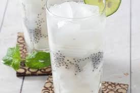 Biji selasih mengandung mineral, zat besi, dan serat. 5 Kreasi Minuman Biji Selasih Yang Penuh Kesegaran Untuk Berbuka Puasa