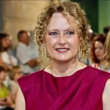 Lo importante en política. #Madrid #Valencia