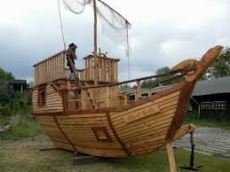 Bildergebnis Fur Piratenschiff Bauen Holz Pirate Ship Playhouse Tree House Play Houses