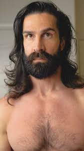 The almost daily beard essentials: ,