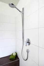 Heimwohl Badezimmer Badezimmer Duscharmatur Natursteinwand