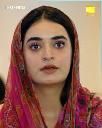 Ahmer surprised Sara with a beautiful gift. Watch #Humraaz every Wednesday  and Thursday at 8:00 PM, only