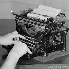 1980'S Imb Correcting Selectric Ii Or Iii Vintage Electric Typewriter  Serviced With Replaced Belt And Parts As Needed. — Classic Typewriter Co.