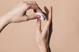 6 did you know that you can also use toothpaste to get rid of nail polish without acetone? Diy Nail Polish Remover 4 Ways To Dissolve Varnish At Home