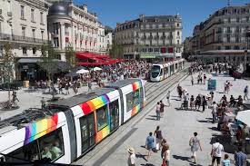 Il est divisé en deux parties : Looking Back At Angers Quentin Sadler S Wine Page