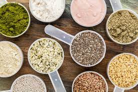 Whey protein adalah protein yang terdapat di dalam whey, yaitu sisa susu yang dihasilkan dalam produksi keju. 4 Alternatif Pengganti Whey Protein Sehat Yang Bisa Anda Konsumsi