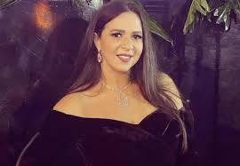 فيلم مش أنا محمد علاء إلهام شاهين إيمي سمير غانم دلال عبد العزيز حلا شيحة مها أحمد الخبر التالى: Ø§ÙŠÙ…ÙŠ Ø³Ù…ÙŠØ± ØºØ§Ù†Ù… ØªØ±Ø¯ Ø¹Ù„Ù‰ Ø®Ø¨Ø± Ø§Ø±ØªØ¯Ø§Ø¦Ù‡Ø§ Ø§Ù„Ø­Ø¬Ø§Ø¨ ÙˆØ§Ø¹ØªØ²Ø§Ù„Ù‡Ø§ Ø§Ù„ÙÙ† Ù†Ù‡Ø§Ø¦ÙŠØ§ Ø§Ù†ÙˆØ«Ø©