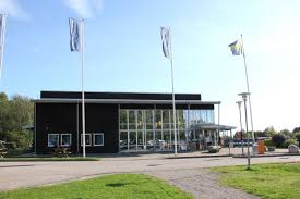 Har ni någon idé om vad det här kan vara för flagga? First Camp Vasteras