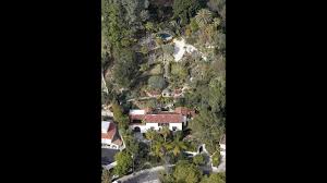Beauty is in the eye of the beholder, friend. Robert Pattinson New House Details Youtube