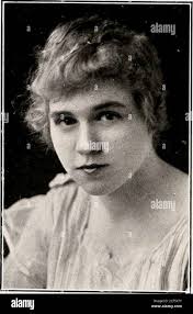 Ell class hi-res stock photography and images