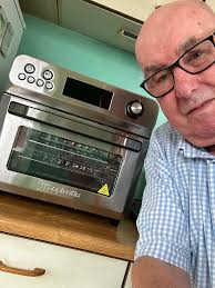 We just want to make sure you have enough time to preheat the oven for our  PI Day deal this Friday, 3.14 ONLY! 🥧 Be